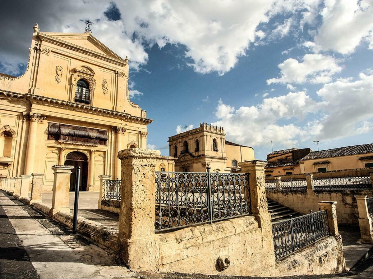 Il Maestrale B&B Noto Bagian luar foto