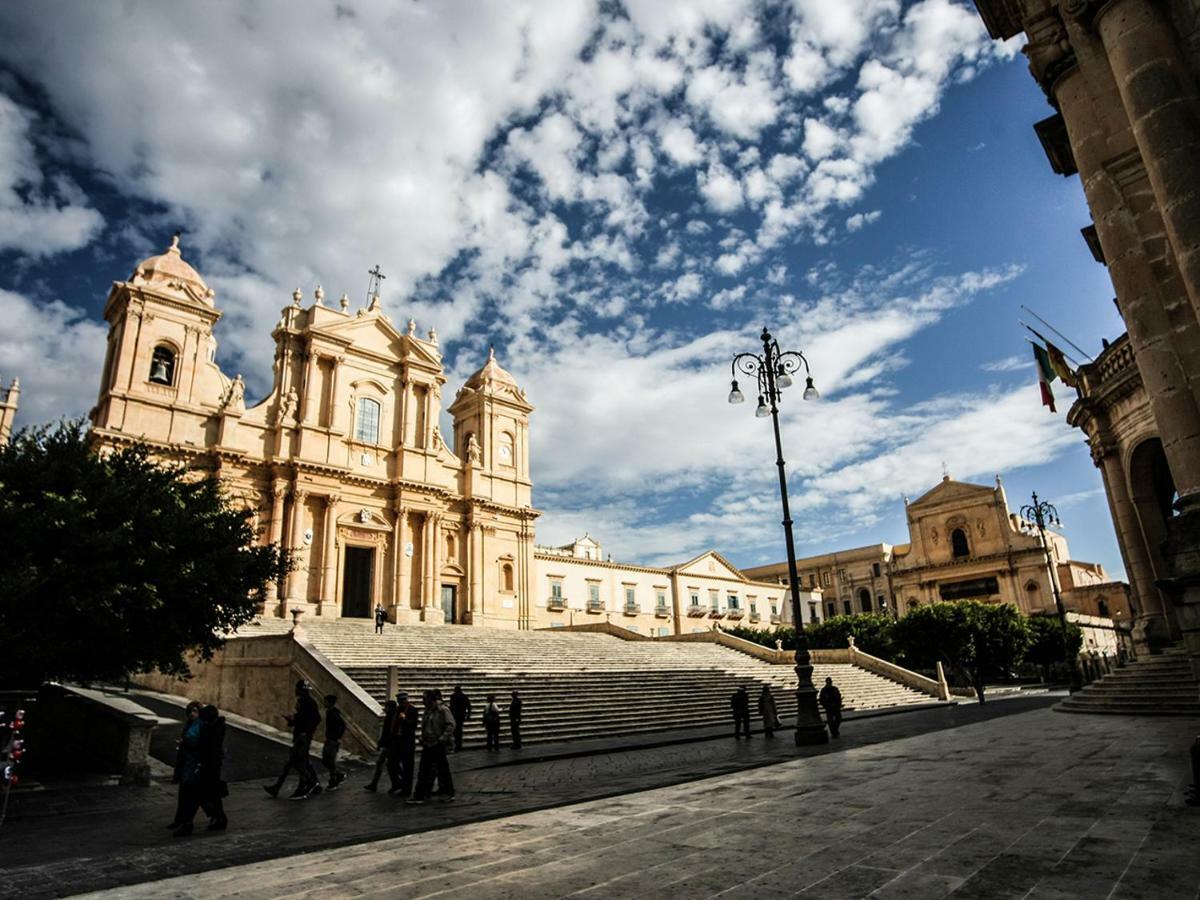 Il Maestrale B&B Noto Bagian luar foto